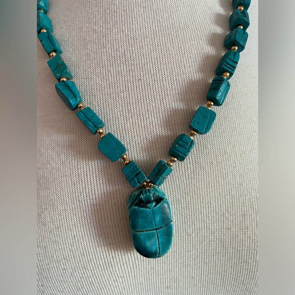 Elegant 	Faux Turquoise Necklace